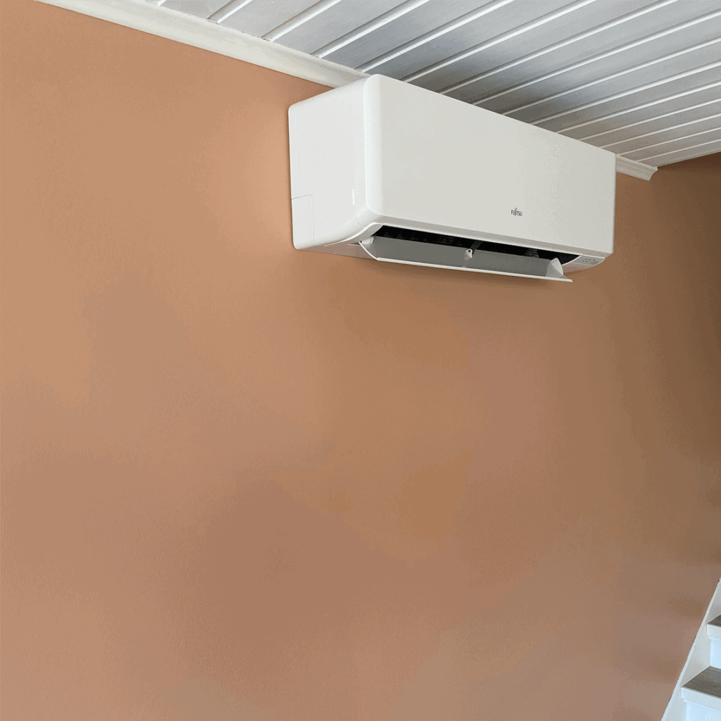 Fujitsu Norgespumpa på vegg